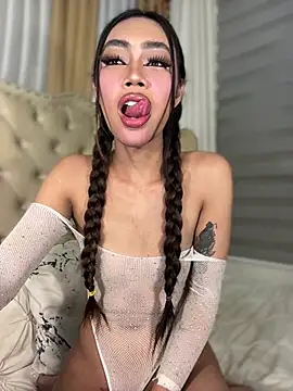 Innocent_yanixx69 在線直播表演