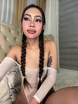 Innocent_yanixx69's Webcam Show