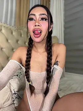 Innocent_yanixx69's Webcam Show
