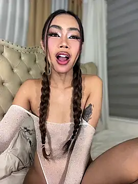 Innocent_yanixx69 Webcam-Show