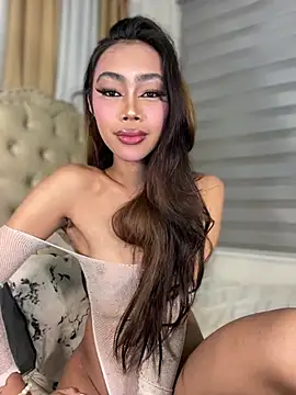 Innocent_yanixx69's Webcam Show