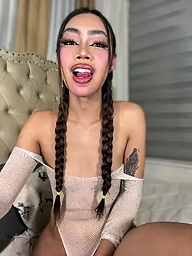Innocent_yanixx69's Webcam Show
