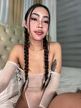 Innocent_yanixx69 在線直播表演