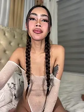Innocent_yanixx69: вебкам-шоу
