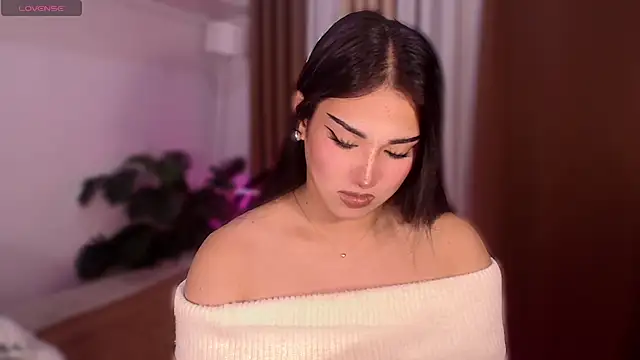 magnificent_kitana Pertunjukan Webcam