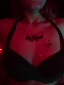 MiNniE_666's Live XXX Chat