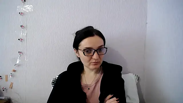 Shiny_gine's Live XXX Chat