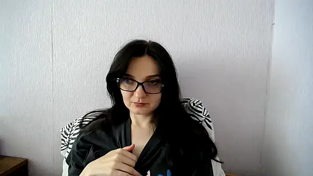 Shiny_gine's Live XXX Chat