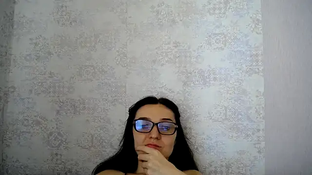 Shiny_gine Chat XXX in diretta