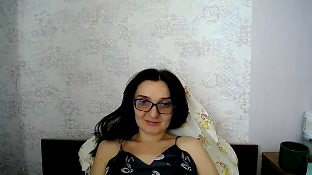 Shiny_gine Chat XXX in diretta