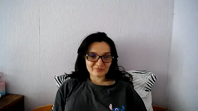 Shiny_gine Adlı Modelin Canlı XXX Sohbeti