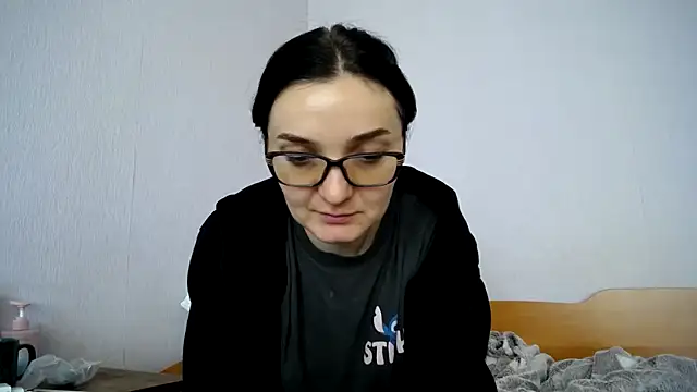 Shiny_gine's Live XXX Chat