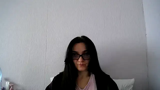 Shiny_gine's Live XXX Chat