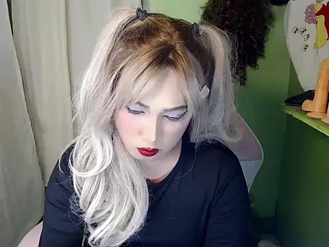 GodisAWomenxxx – Kamerová šou