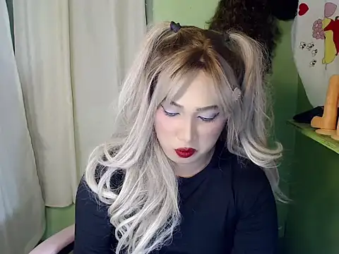 GodisAWomenxxx's Webcam Show