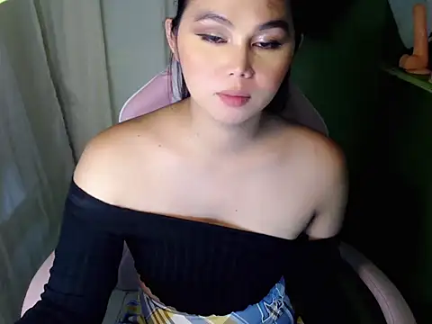 GodisAWomenxxx webkamerás műsora