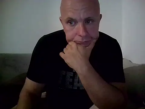 DaDDyLoVeSu83 Webcam show