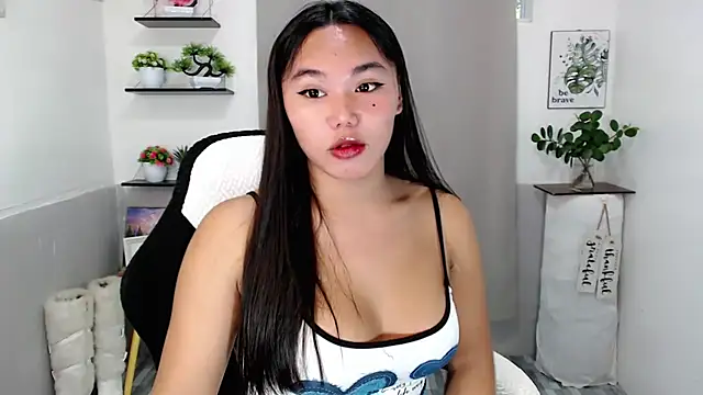 Вебкам-шоу liane_mei