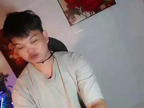 Rain_cum's Webcam Show