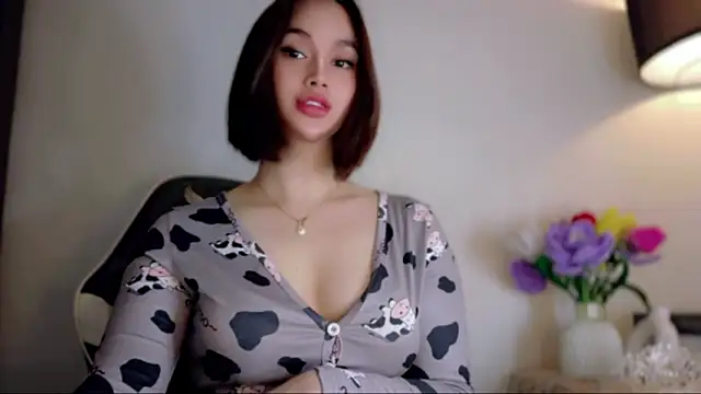 Anna_HollyDoll 网络视讯表演