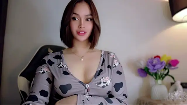 Anna_HollyDoll Pertunjukan Webcam
