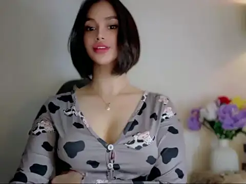 Anna_HollyDoll webcam show