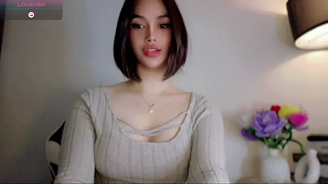 Anna_HollyDoll Adlı Modelin Web Kamerası Şovu
