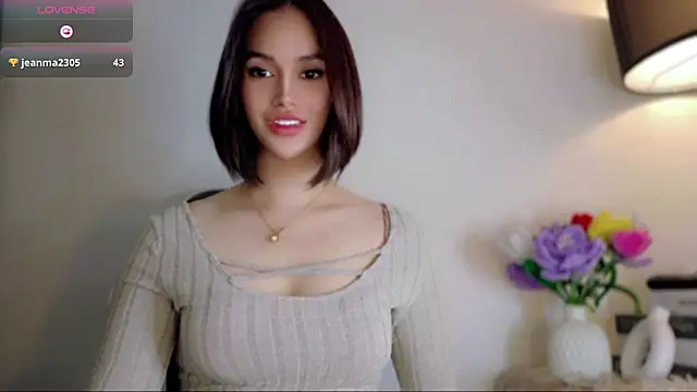 Anna_HollyDoll Adlı Modelin Web Kamerası Şovu