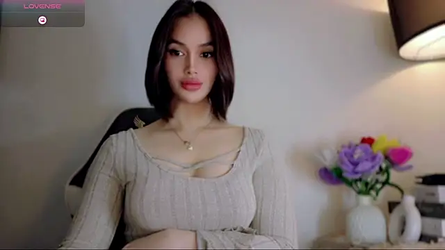 הופעת וובקאם של Anna_HollyDoll