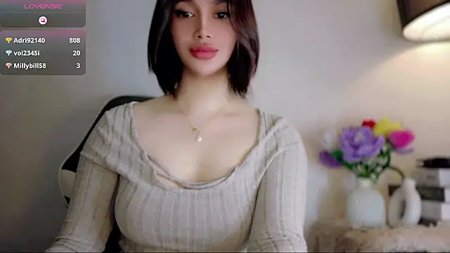 Anna_HollyDoll webcam show