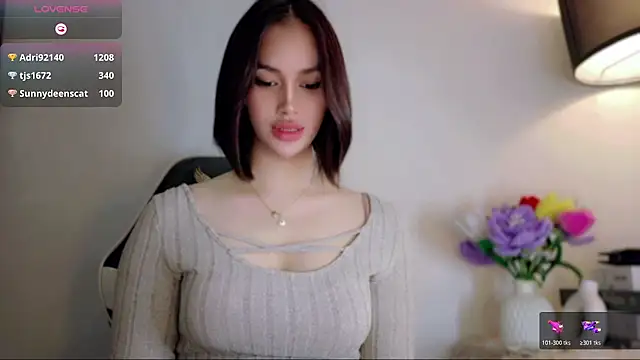 Anna_HollyDoll Adlı Modelin Web Kamerası Şovu