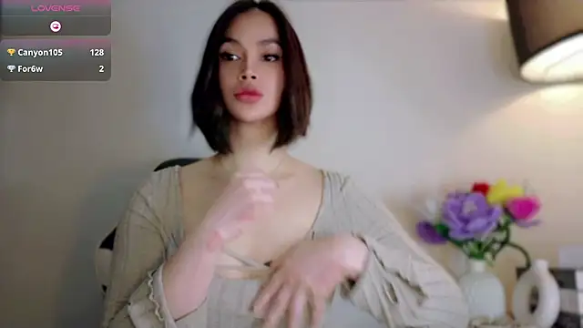 Anna_HollyDoll webcam show