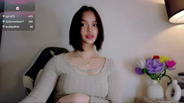 Anna_HollyDoll Adlı Modelin Web Kamerası Şovu