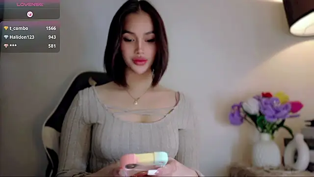 Anna_HollyDoll ওয়েবক্যাম শো