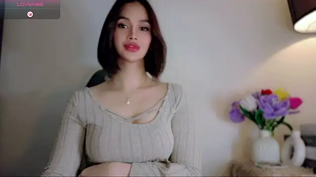 Anna_HollyDoll Adlı Modelin Web Kamerası Şovu