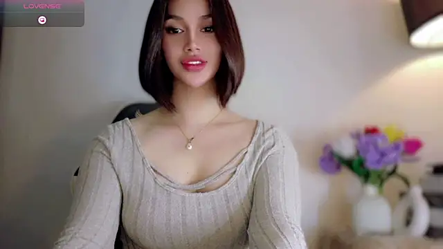Anna_HollyDoll Adlı Modelin Web Kamerası Şovu