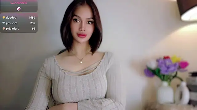 הופעת וובקאם של Anna_HollyDoll