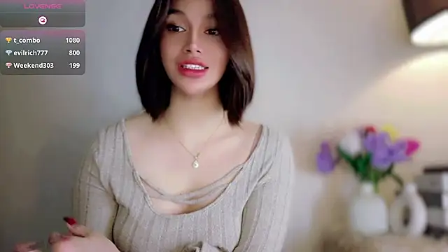Anna_HollyDoll webkamerás műsora