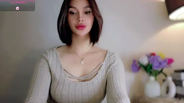 Pokazy przed kamerką – Anna_HollyDoll