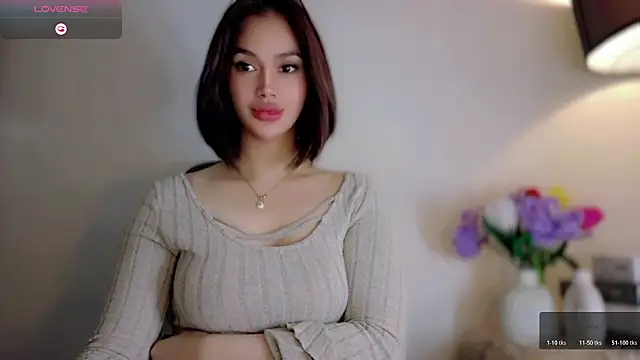 Anna_HollyDoll Adlı Modelin Web Kamerası Şovu