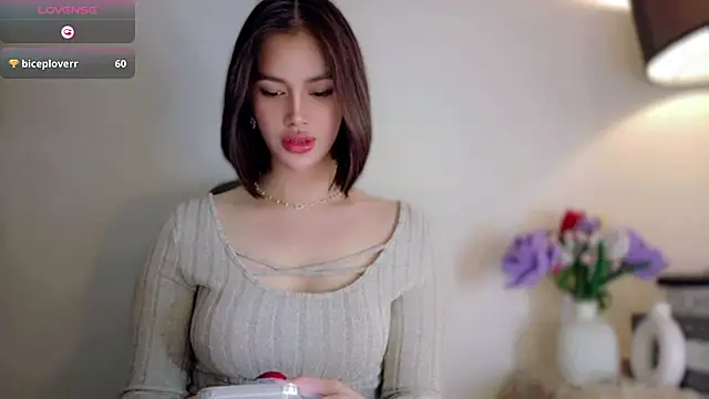 Anna_HollyDoll Webcamshow