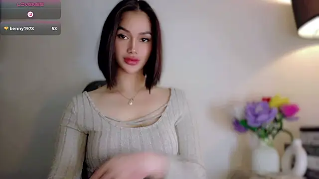 Cutee_Anna Show in webcam