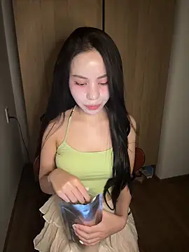 -katinat- Show Webcam