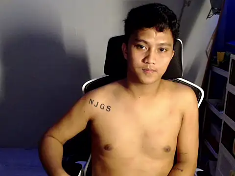 Asian_Neil143 网络视讯表演
