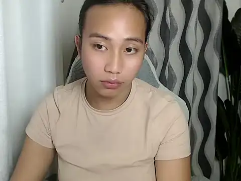 sweetiie_caren 网络视讯表演