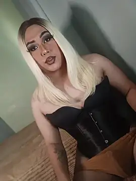 הופעת וובקאם של mistress_loy