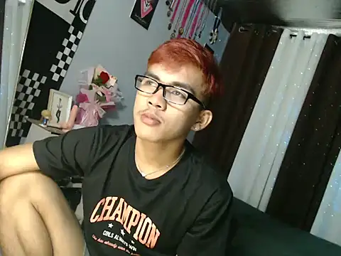 Webkamerová show urhot_chany
