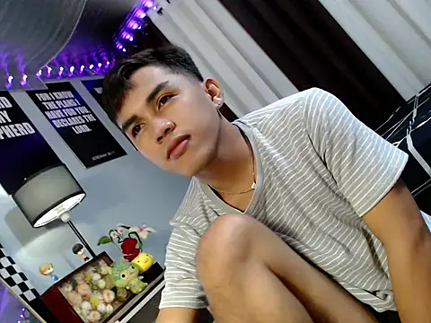 urhot_chany Webcamshow