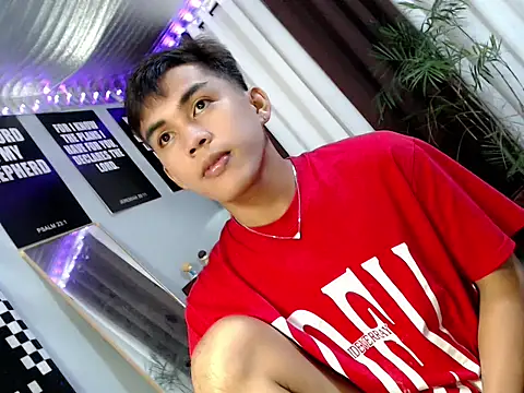 urhot_chanyn Webbikameraesitys