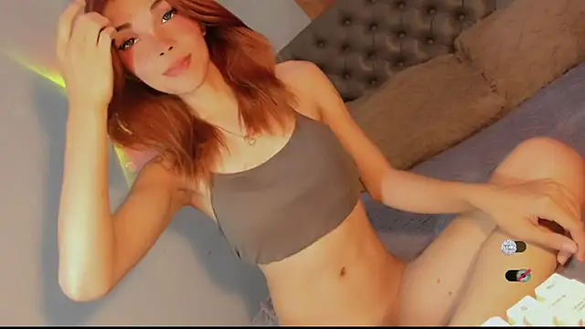 bella_enchantra webcam show
